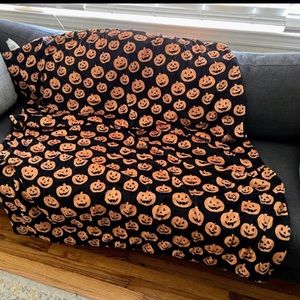 Pumpkin blanket